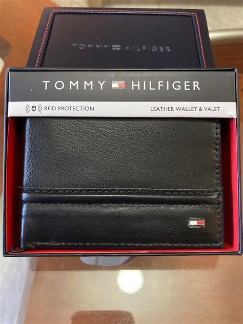 cartera tommy hilfiger hombre original|tommy hilfiger clearance sale.